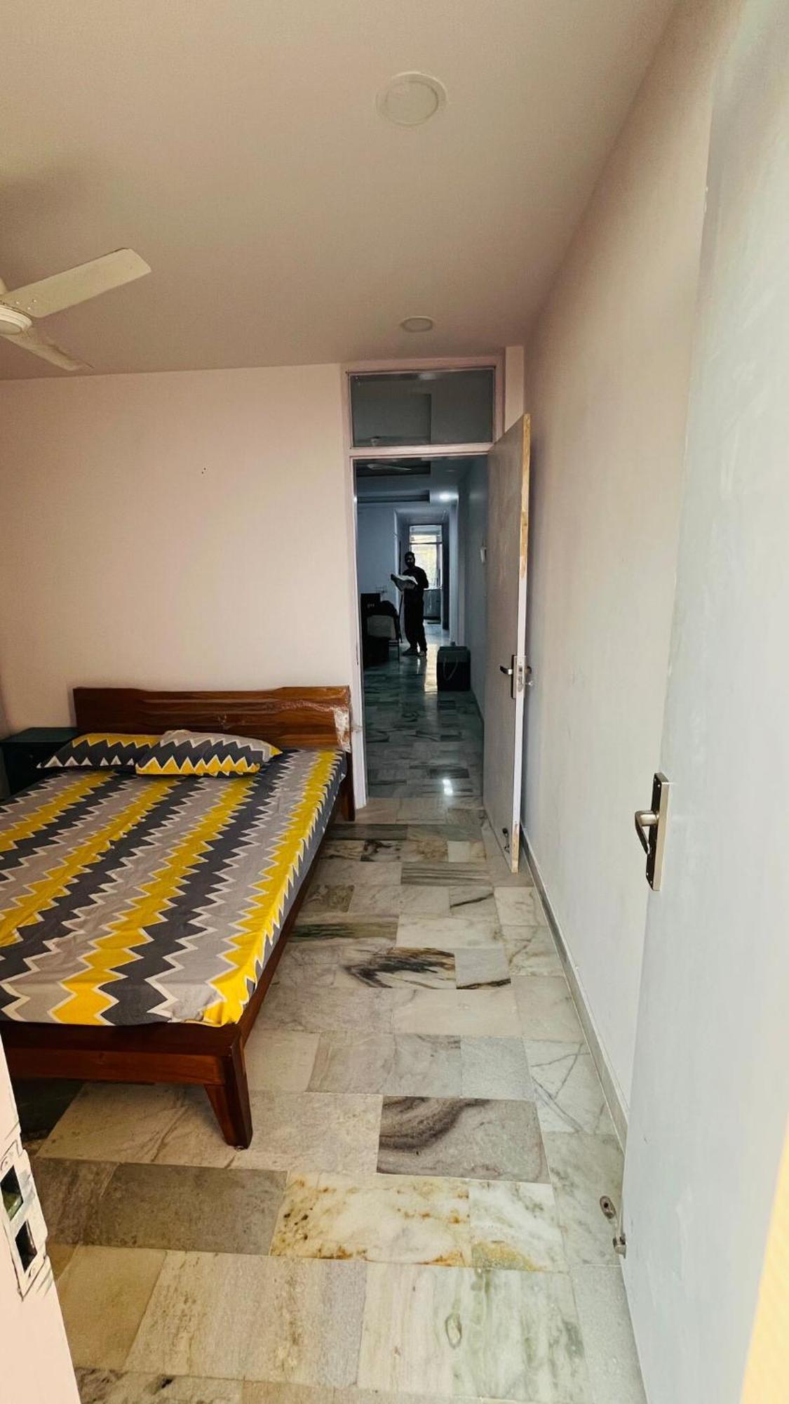 Cozy Nest 2bhk By Lwb